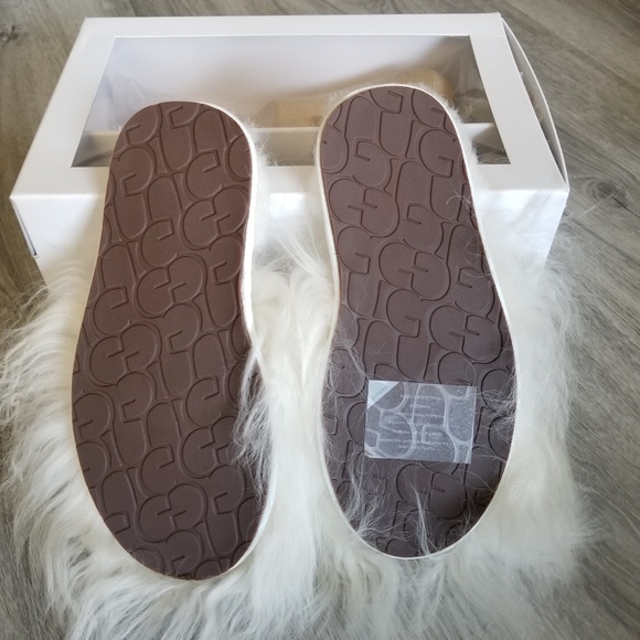 UGG Fluff Momma Mongolian Clog - Picture 6 of 7